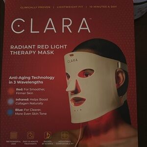 LED Clara CLARA Radiant Red Light Therapy Mask